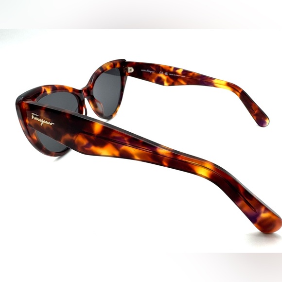 NEW Salvatore Ferragamo SF930S - Picture 5 of 10